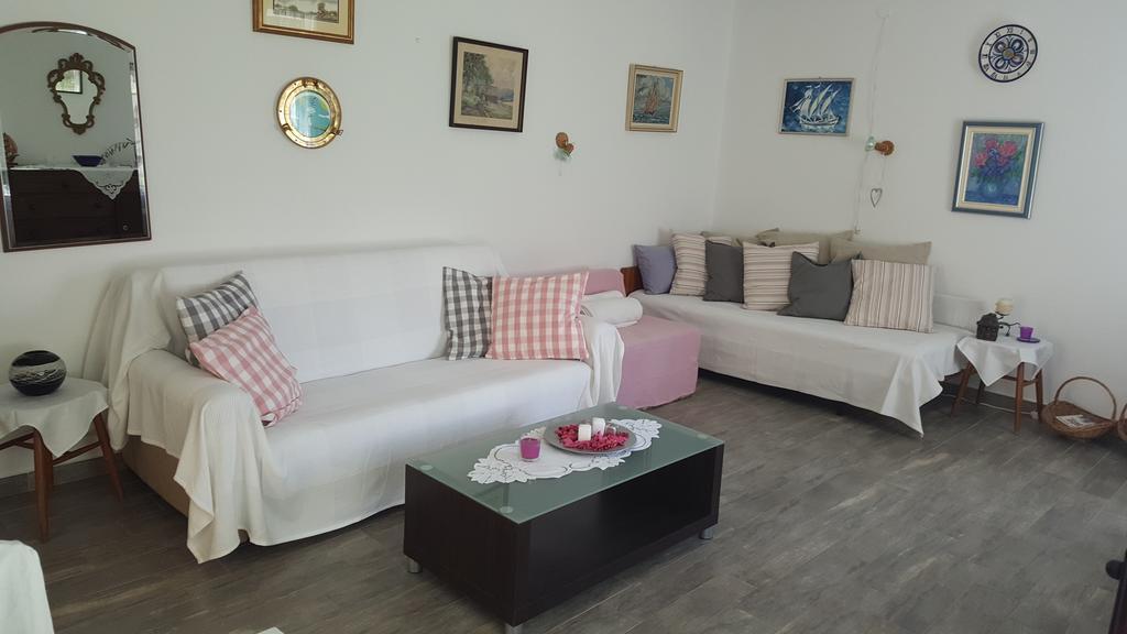Holiday House Altea Banjole Room photo