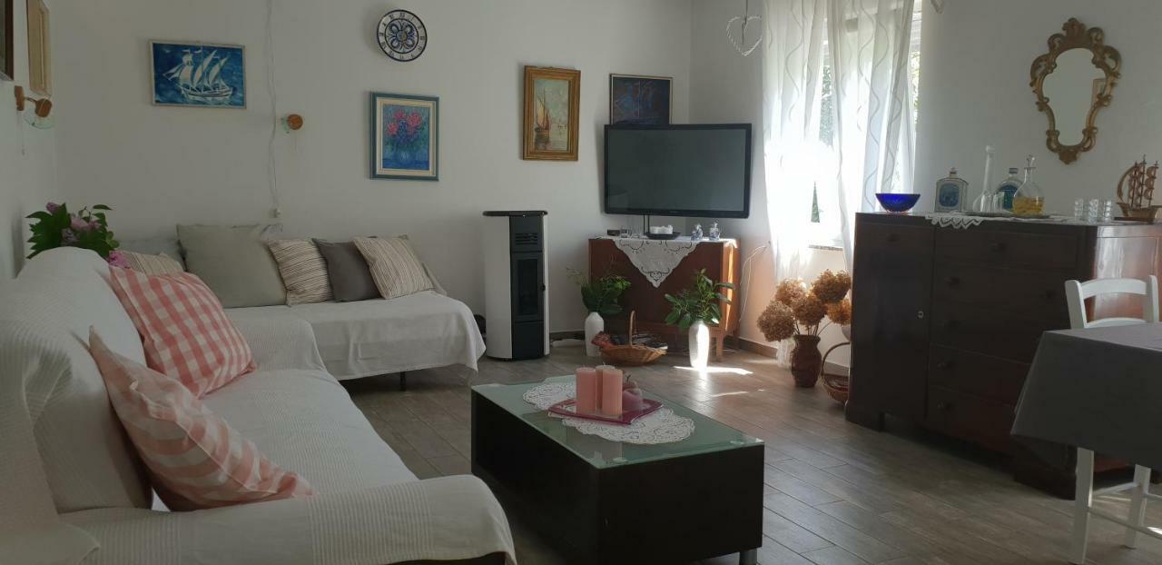 Holiday House Altea Banjole Exterior photo
